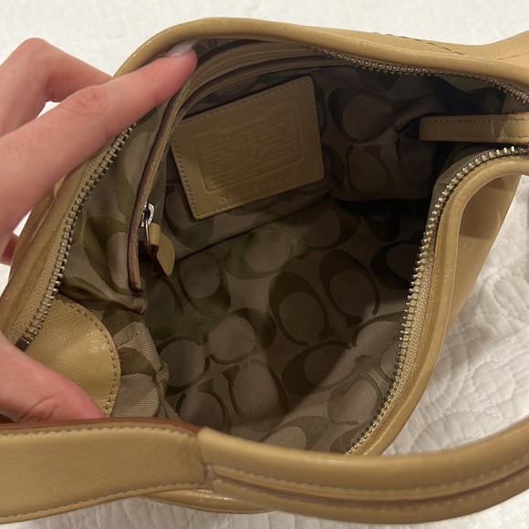 Coach purse - Picture 7 of 7